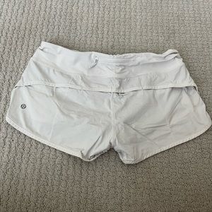White lululemon speed up low rise 2.5”